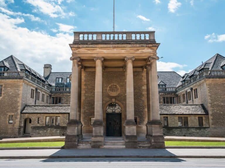 How to Win the Rhodes Scholarship: Ultimate Guide