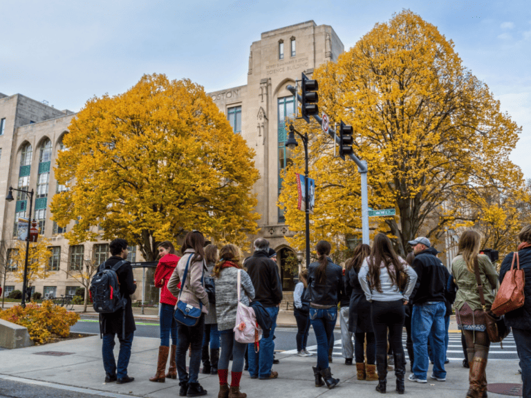 Campus Tours Guide