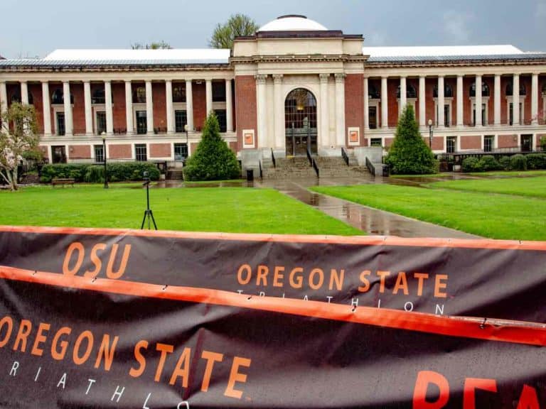 Oregon State University Ecampus : [Accreditation, Rankings, Majors, Aid, etc.]