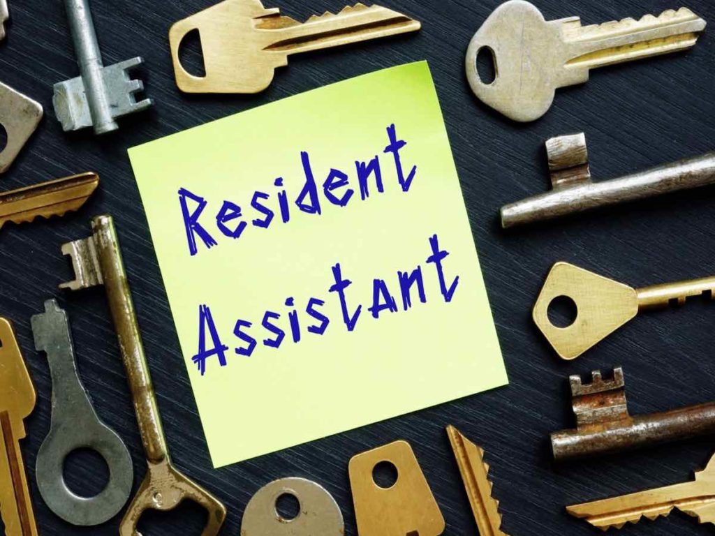 RA (Resident Assistant)